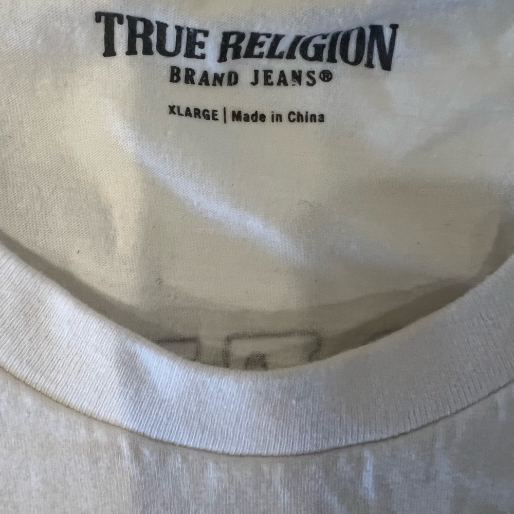 Black and white True Religion Tee New without tag